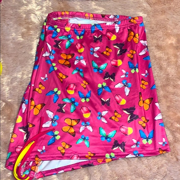 2 piece crop top and skirt set - Picture 2 of 3